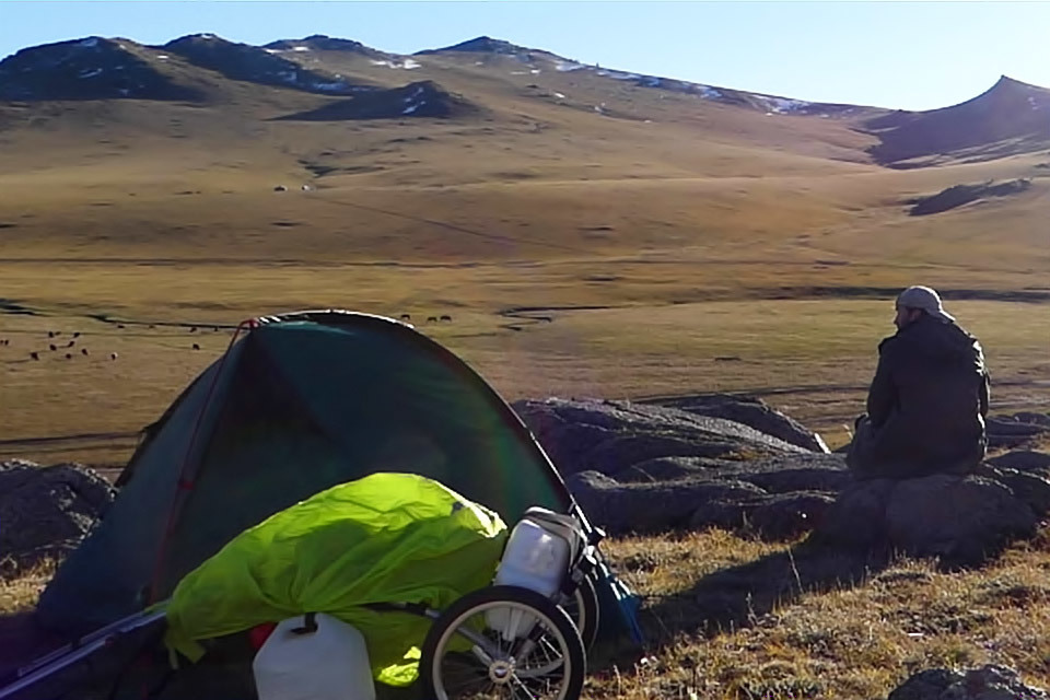 Walking in Mongolia for 2 months, 1000 km